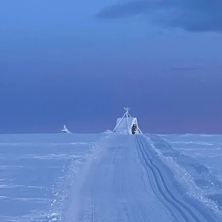 Jakobselvkaia Lägenhetshotell Vadsø
